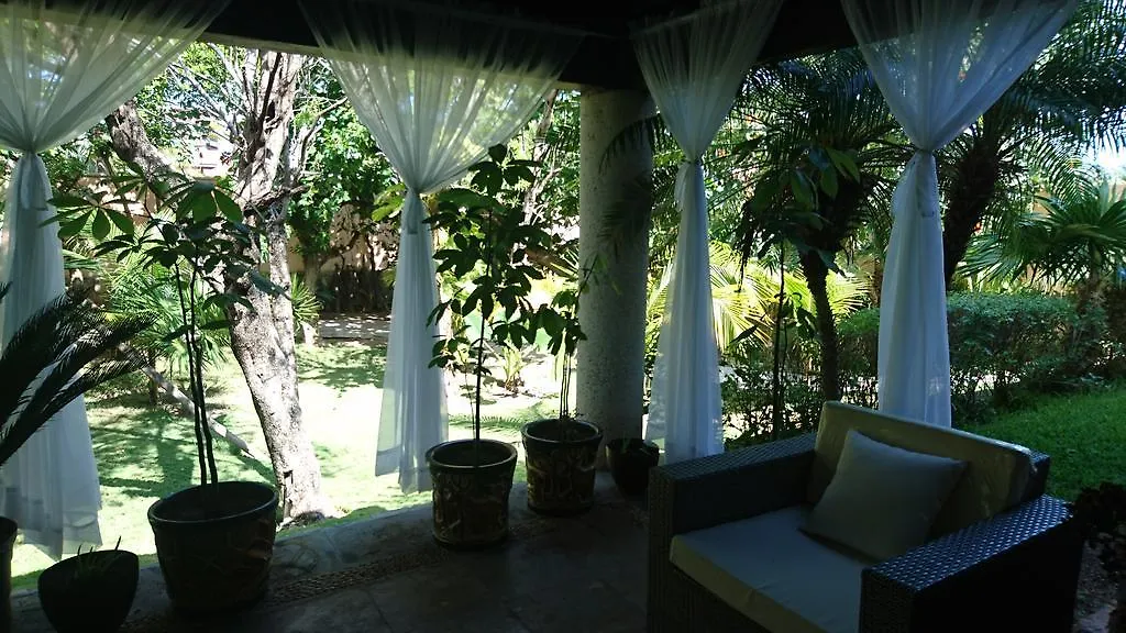 Zona Hotelera Villas Tropical カンクン 0*,